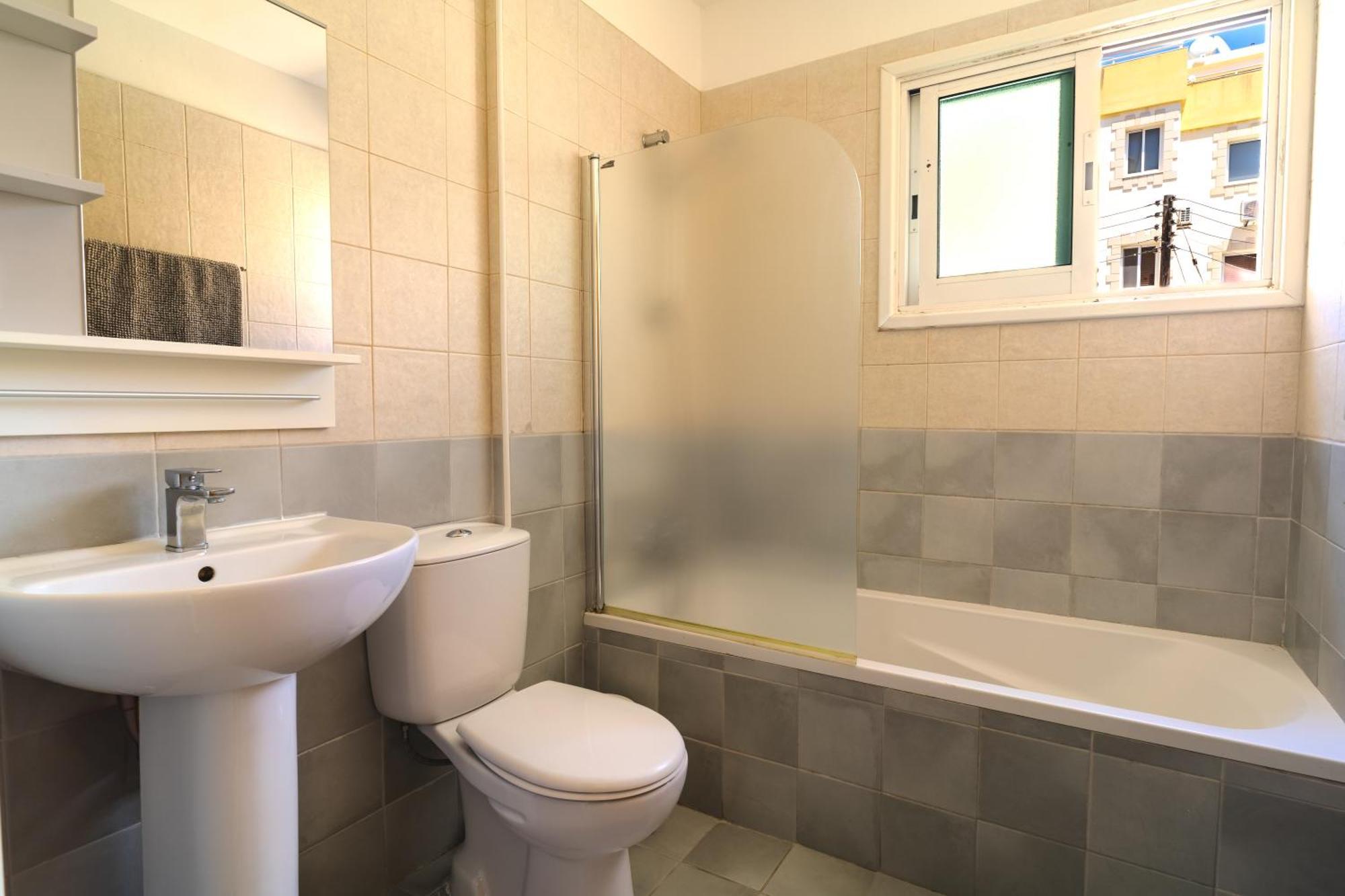 Helios Mackenzie One Bedroom Flat Larnaca Exterior foto