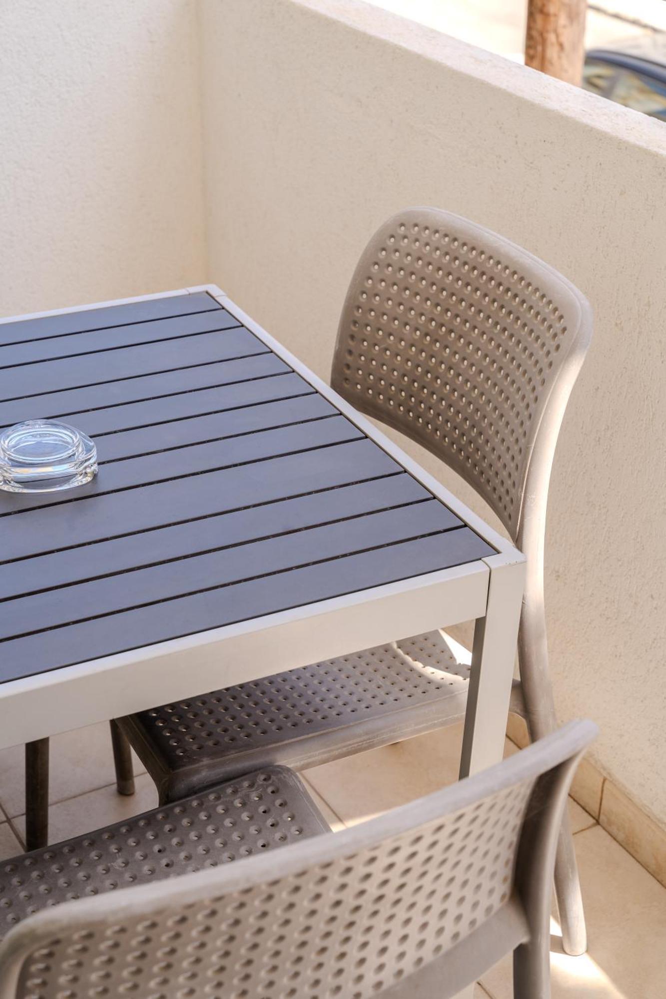 Helios Mackenzie One Bedroom Flat Larnaca Exterior foto
